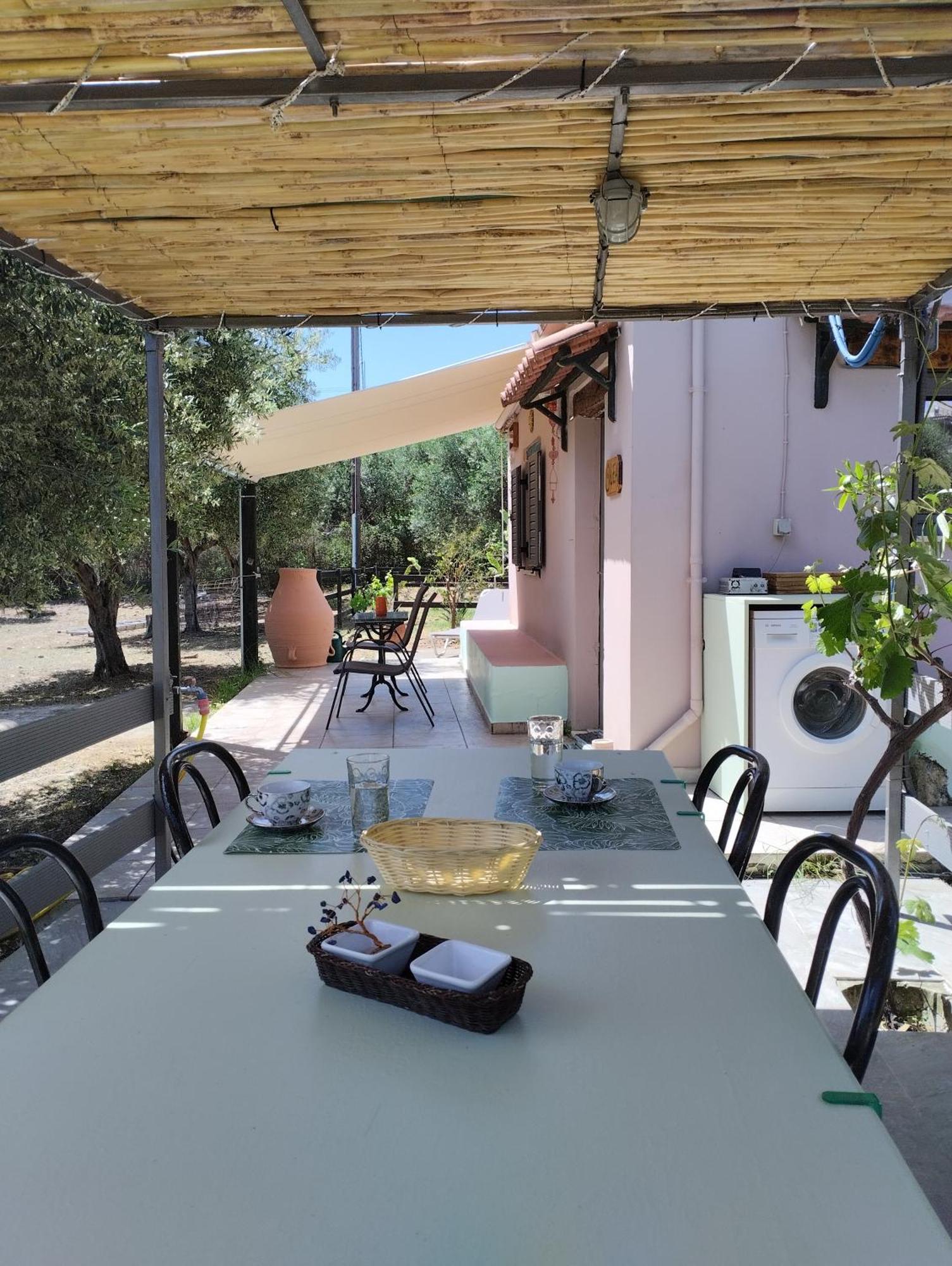 Olea Cottage Galatás Extérieur photo