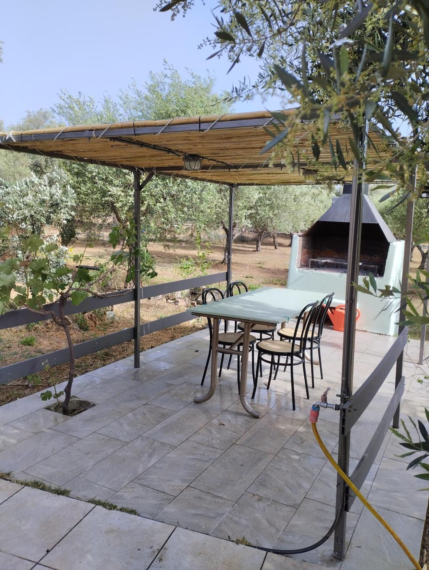 Olea Cottage Galatás Extérieur photo